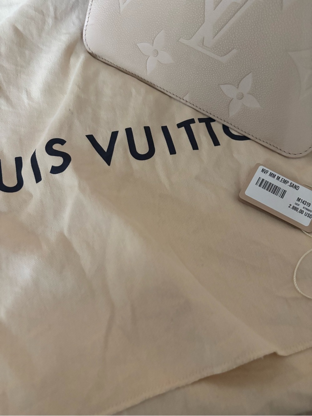 Louis Vuitton Sand Monogram Empreinte neverfull Tote with Pouch- like new - Picture 11 of 11